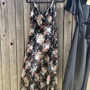 2 pieces set. Boho Essue Wrap Dress with Black wrap Duster.